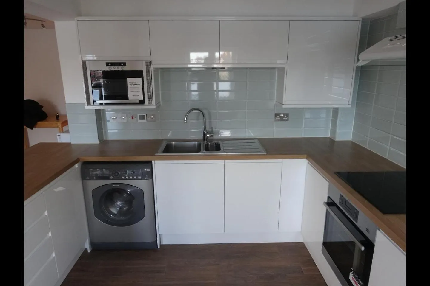 City Riverview Apartment With Parking London